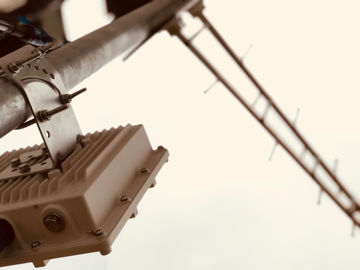 roomitchell's tweet image. Enjoying rolling my sleeves up with steelwork and hardware, having been software focussed all my career! It&apos;s all @STT_Tweet&apos;s fault. Promise I am on holiday... @broadwayptrs @5GRural #TVWhiteSpace #TVWS #DynamicSpectrum #Rural #Broadband #R100 #DigitalDivide