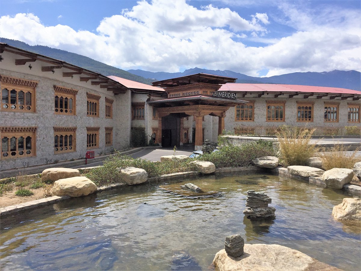 LeMeridienParo's tweet photo. With exotic breathtaking views and exquisite cuisine, experience summertime sophistication at Le Meridien Paro, Riverfront. 
•Free buffet breakfast, dinner, airport pick &amp; drop and more! •20% off on laundry, food and more!
https://t.co/gC2vo1Qsbn https://t.co/GjP58jlBEC