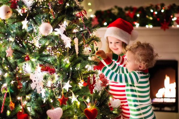 FundrsingSophie's tweet photo. Talking all things Christmas this morning 🎅 and we cannot wait. Each year it costs approximately £50k to bring the magic to @AlderHeyCharity over the festive period. This cant happen without your help. Keep your 👀 peeled for ways that you can get involved ❤ https://t.co/2KOoAilSCJ