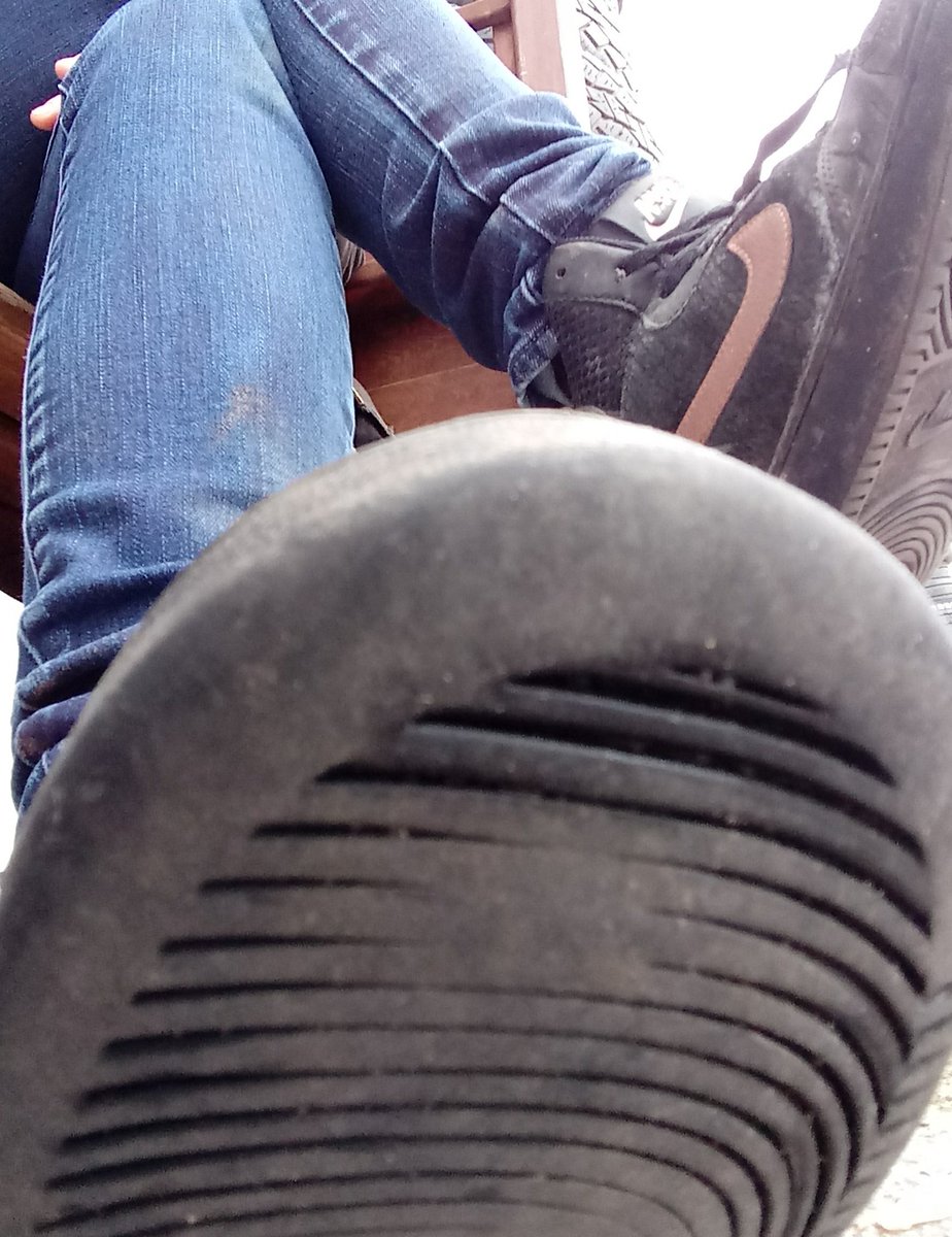 MissHaze3's tweet photo. Retweet and follow me, if you want to #worshipme.
#pantyseller #sockfetish #FOOTFETISH #footworship.
Serious slaves makes tributes before contacting their Goddess.
@RTpaypiggy @RTNewSub @rtfindom @rt_feet https://t.co/5MXSVCpPxb