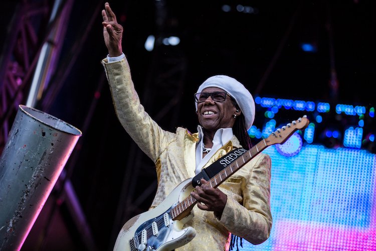 The legendary @NileRodgers and <a href="/CHICorg/">CHIC</a> got the crowd movin' and groovin' at #OctFest on Sunday. I am still processing how many hit songs this man has had a hand in crafting. 💃🏾🕺🏿 (📷 for <a href="/LittleWaterNYC/">Little Water Radio</a>) instagram.com/p/BniPuqMltP4