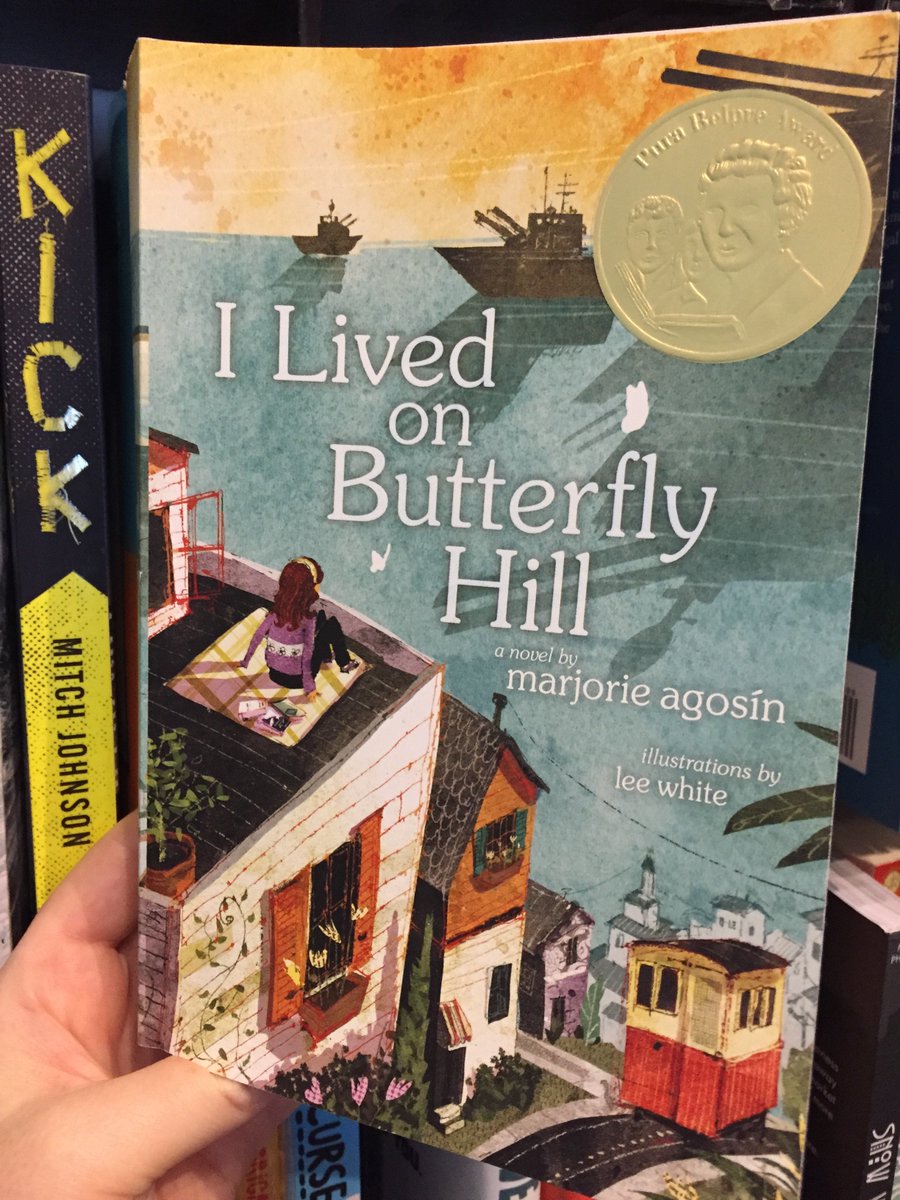 AveryUdagawa's tweet photo. @lrsimeon @simonschuster Spotted (and snapped up!) I LIVED ON BUTTERFLY HILL at Asian Festival of Children's Content 2018, Singapore, in the festival bookstore. Some stories transcend hemispheres. #AFCC2018 #ClosetfulOfBooks #WorldKidLitMonth https://t.co/8E3Oacr0TF