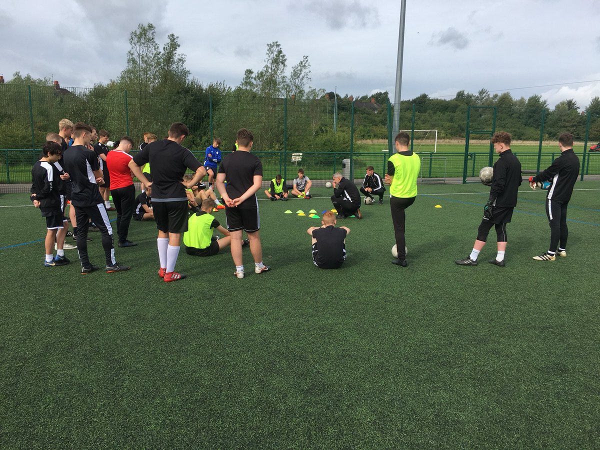 DaveSutty77's tweet photo. First official Sport Academy training sessions today at NSCG Newcastle. 35 girls at Netball training #squadoftheweek               
@AoC_Sport @ECFA12 @GBSportsCentre https://t.co/oa02sbZMvC