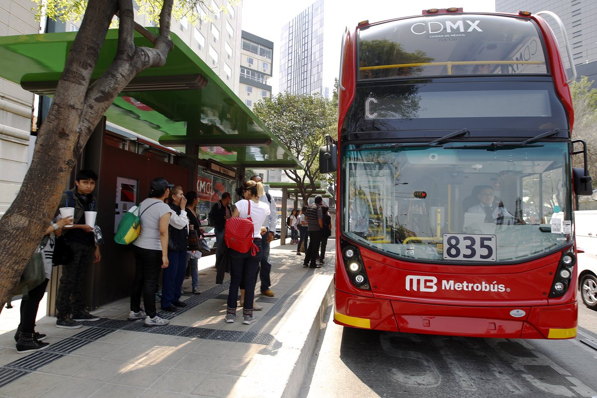 CitaAccesible's tweet photo. Ahora un usuario de silla de ruedas puede trasladarse usando el servicio de transporte público, como el Metrobus, y visitar algunos de los museos que ofrecen visitas guiadas para personas con discapacidad o adultos mayores. #TurismoAccesible #CITACDMX2018 @TurismoCDMX https://t.co/g1p6K7DDwA