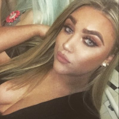 xohayleysmith's tweet photo. #NewProfilePic https://t.co/4etFM8TZKF