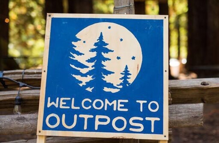 Riedle's tweet photo. Hats off to @OutpostTrade for a fantastic wkend outdoors. Had the opportunity to chat #cannabis on panel w some like-minded folks in the industry @zackruskin @jackie_jackpot, Vat Tann @_THCDesign, Lauryn Livengood @PAXvapor & David Hua of @GetMeadow #OutpostTrade #CivilizedLife https://t.co/417atfRTO2