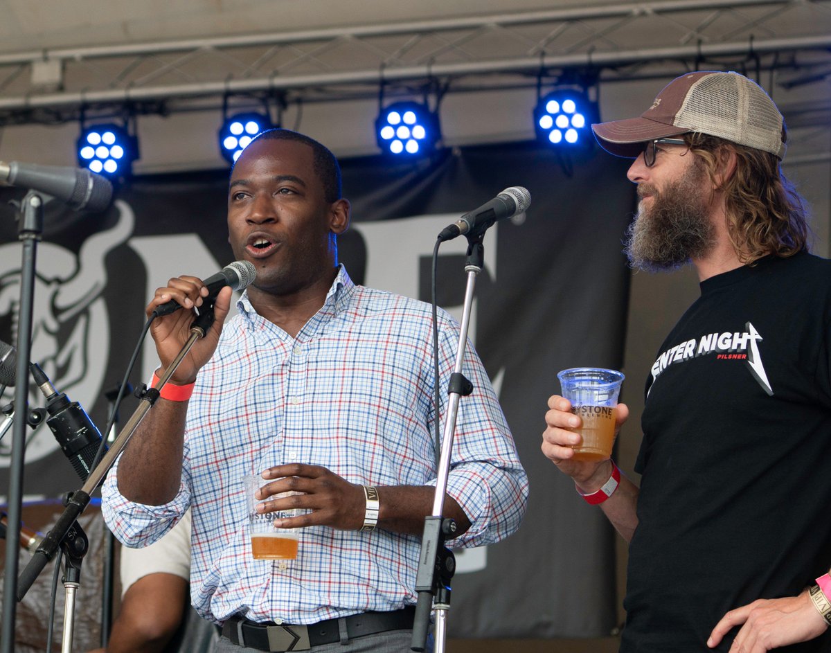 Most off all, a huge thank you to the volunteers that allowed us to host such an amazing celebration, benefiting local Richmond charities. 

Check out the full #StonesThrowDown album on Facebook and we'll see you next year! facebook.com/pg/StoneBrewin…