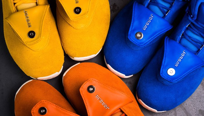 KicksDeals's tweet photo. 👀📝 'Suede' Air Jordan 18 Retro Premium pairs release this weekend on Saturday, Sept. 15th. Retail $225 each

📸 @Sneakerpolitics 🔥 https://t.co/BIFBaL73KQ