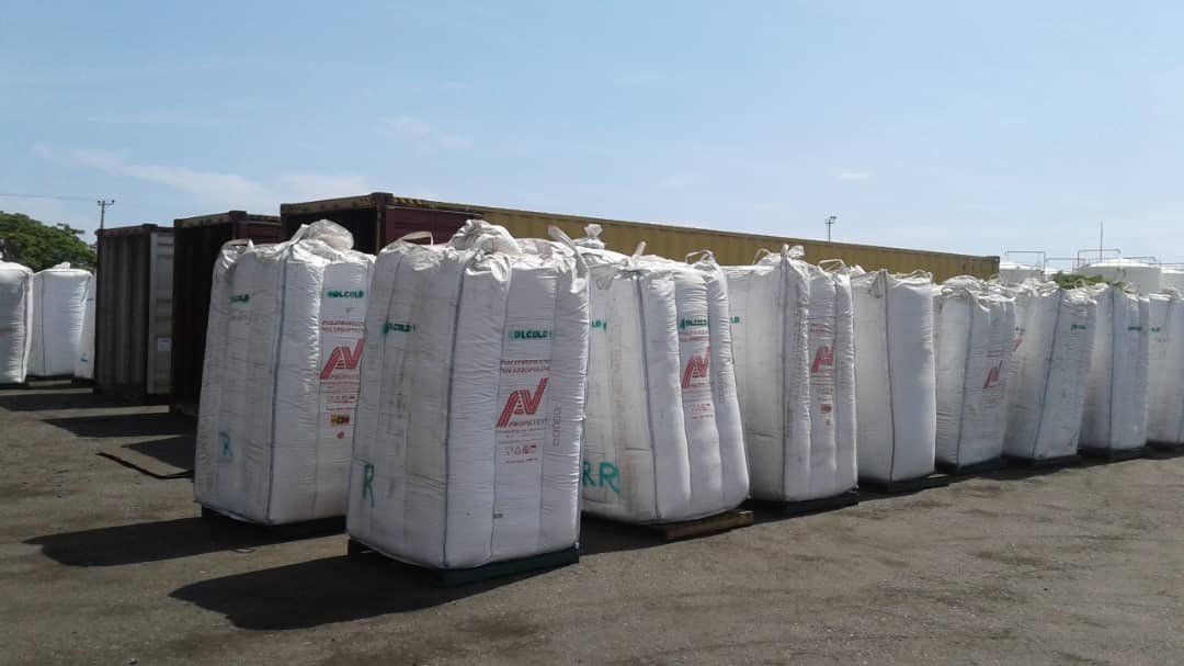 RecyclandesMrd's tweet photo. Exportando Plastico #reciclado #reciclaje y #carbon  proximamente. #exporta tu producto con Nosotros. #Export #Venezuela #BCV 20% https://t.co/tXzsDsNPAo