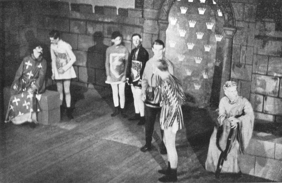 CranbrookSydney's tweet photo. Here's a shot from the Richard II production in 1952! https://t.co/SsGHGtZvBM