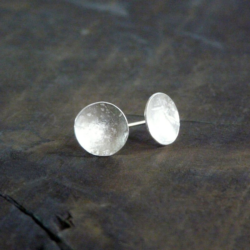 Still some places on my #jewellery class this weekend - use the code WREN at the checkout to receive 25% off #craftbuzz #handmade #silverjewllery #Sheffieldissuper #workshops 
(link: bit.ly/2wXku3Y) 
bit.ly/2wXku3Y