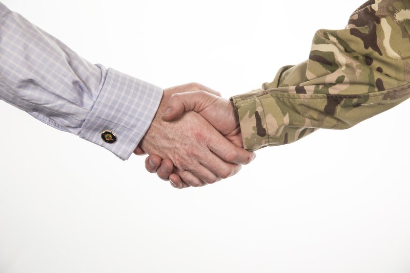 SaluteMyJob asks - Are businesses missing a trick by not running a veterans’ training programme alongside their graduate or apprenticeship programmes - helping bridge the gap between military life and the civilian workplace? ow.ly/tX0K30lKCjG #exArmedForces