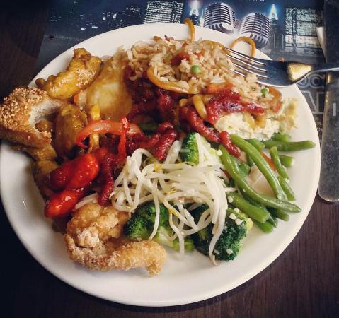 mingmoonbham's tweet photo. Yummy for the yummy 😋 have a wonderful meal with friends and family @mingmoonbirmingham ! Call 01216225588 to reserve a table! #food #foodforlife #foodie #foodieuk #foodaddicted #mingmoon #mingmoonbirmingham https://t.co/GwfFQeQ70L