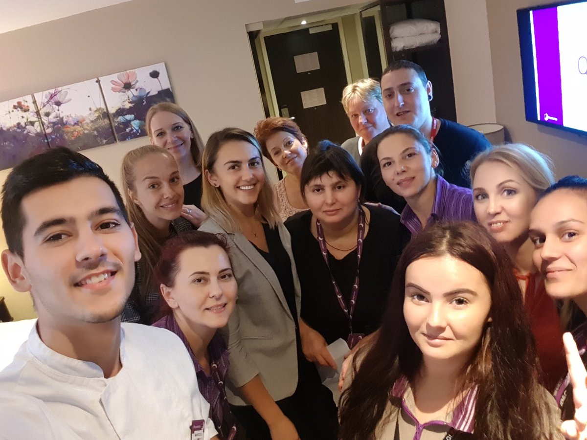 What an amazing Housekeeping Team, thank you for delivering those  amazingly clean rooms day in and day out for our gueats! 🙌⭐ #PremierInnTeamMembersToBe @michaelhunter62 @SDEBDD @LauraEvans81 @Didji @FaridniaSid @KAbdi05