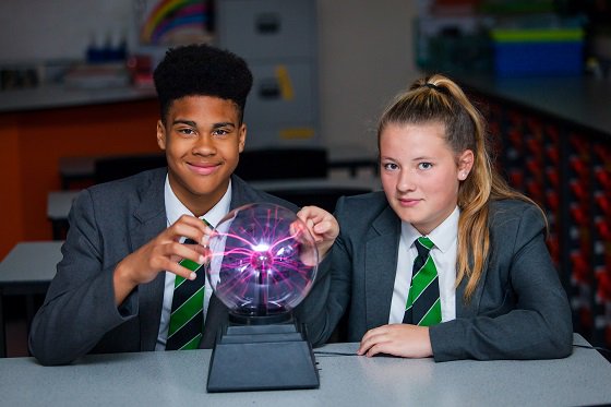 It's time to think about #schoolplaces. Come along with your son or daughter to our open evening on Thursday 20 Sep from 5-7pm to discover all that we offer at #Holgate.  Book online at: bit.ly/2LDidDp #year6 #Hucknall