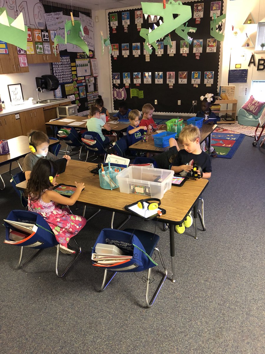 we’ve got this morning routine down!!!! #bearshine