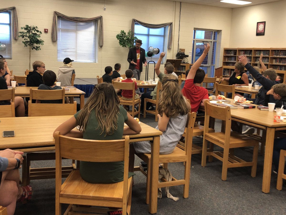 BCSMasterChief's tweet image. @carpentersms students’ breakfast with Refugee author @AlanGratz   #1Read #BCSROCKS @BC_Schools @Blount_Library @UNICEF