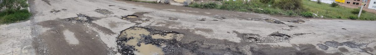 leonruge's tweet photo. @CICPue Calle con muchos #Baches calle Agua entre Av. Del Trabajo y Fraccionamiemto Fuentes 2. Col Villa Albertina. @InfraPue #BachetónPuebla https://t.co/yDEvDVteOa