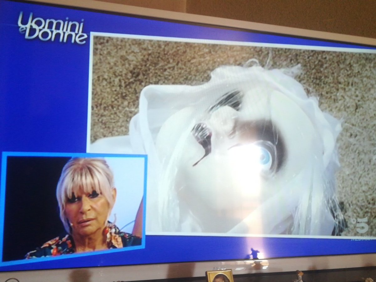 marty9818's tweet photo. Miglior finale
#uominiedonne #trashita https://t.co/cGTJ65PVNE