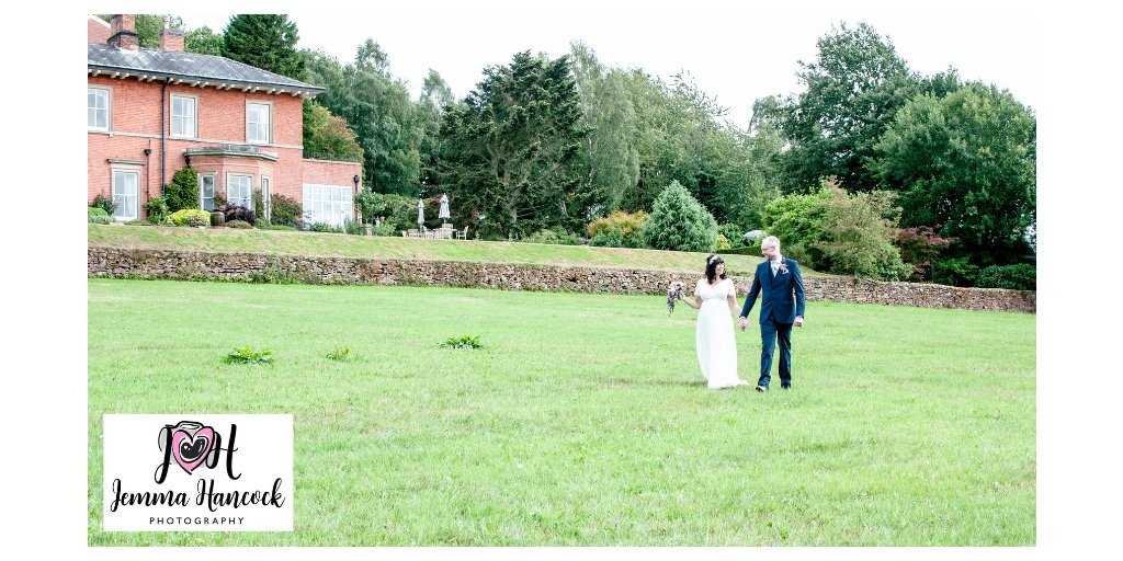 We really enjoyed photographing this lovely couple. We have limited availability now for 2018 but dates still available for 2019, get in touch if you'd like to know more #bforbhour #weddings #photography