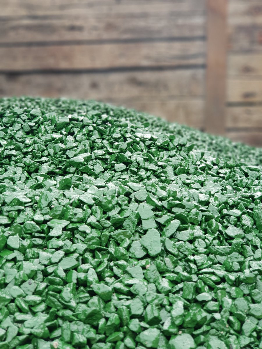 express_lee's tweet photo. 20mm #supercolourultra green precoated chippings cooling off ready for delivery.@express_asphalt Doncaster #expressexperiance #expressshops #Noworries https://t.co/WDtM3qDDQd