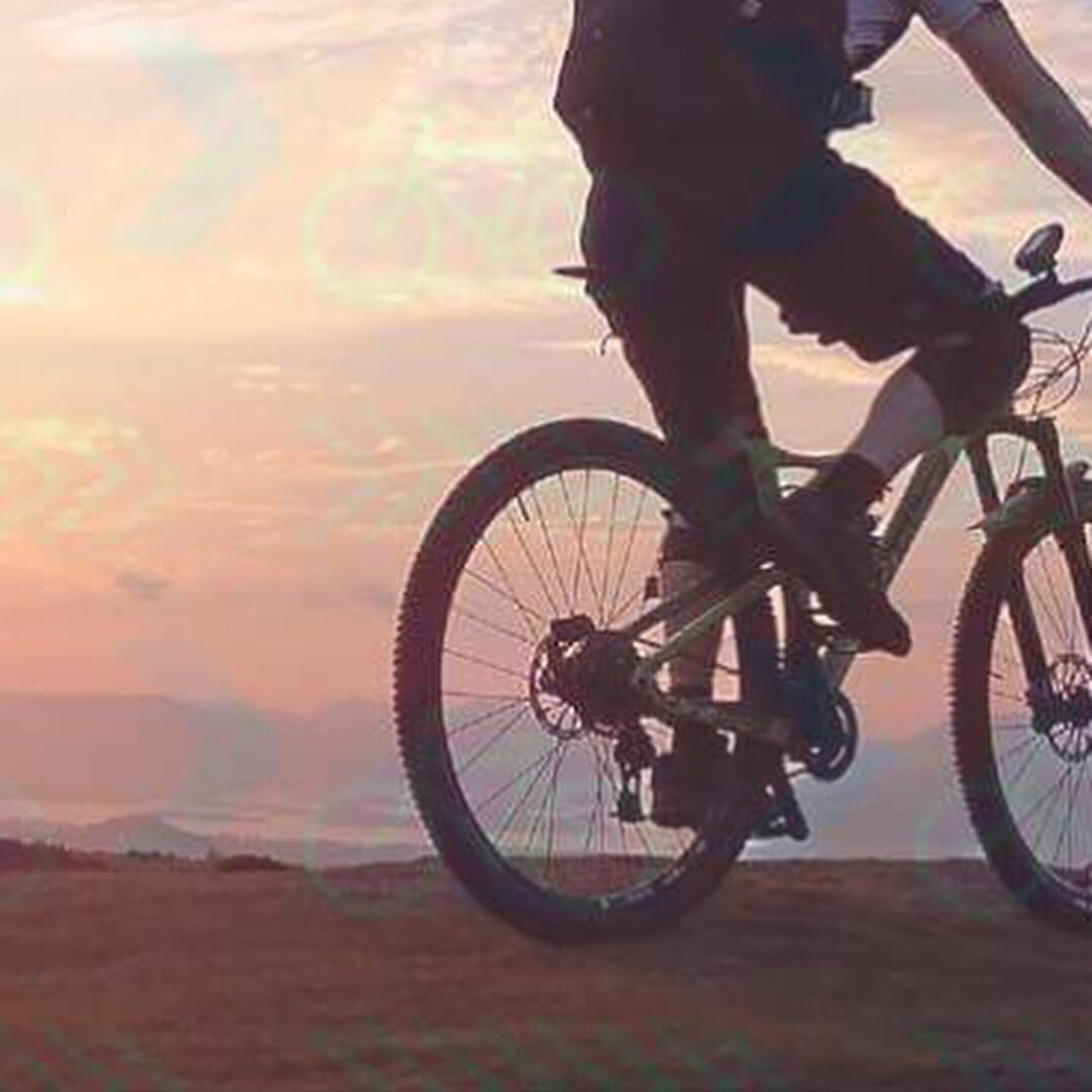 BVBikes's tweet image. Cycling the West Highland Way: Milngavie to Drymen by Bike youtube.com/watch?v=pokQej… via @themuddycyclist 

#westhighlandway #cycling #scotland #milngavie #mugdockpark #dumgoyne #johnmuirway #glengoyne #finnichglen #devilspulpit #glengoyne