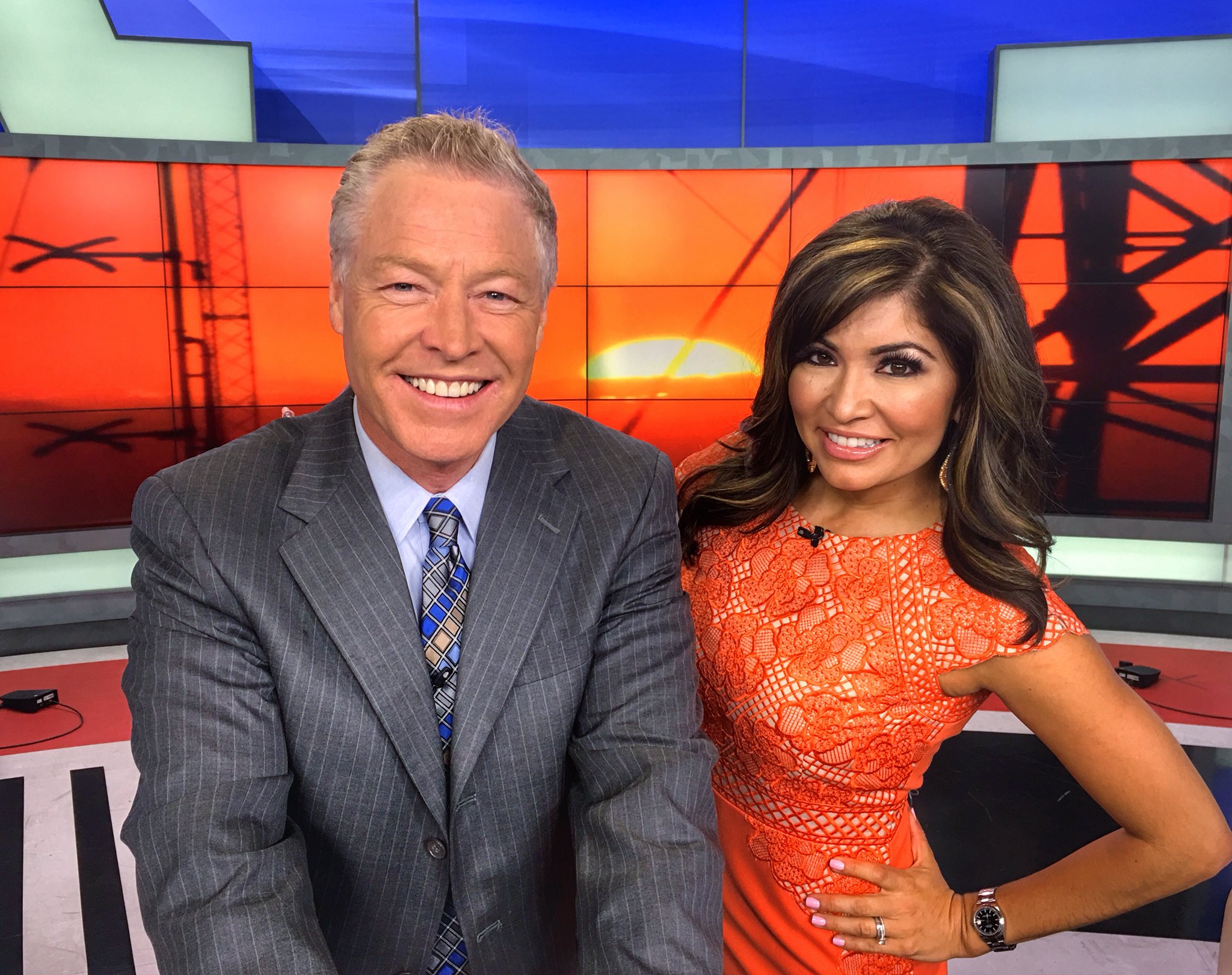 ron-hoon-on-twitter-good-morning-and-a-great-big-thank-you-for-starting-your-day-with-us-getting-the-work-week-going-with-a-sunrise-and-sylestefox10-on-fox-10-tv