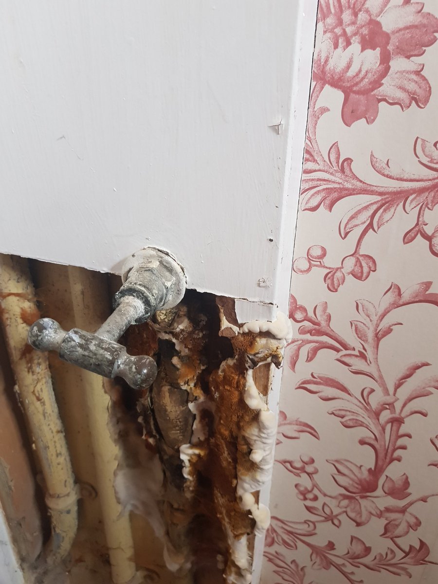 RefreshPSC's tweet image. No prizes for guessing what&apos;s happened here.