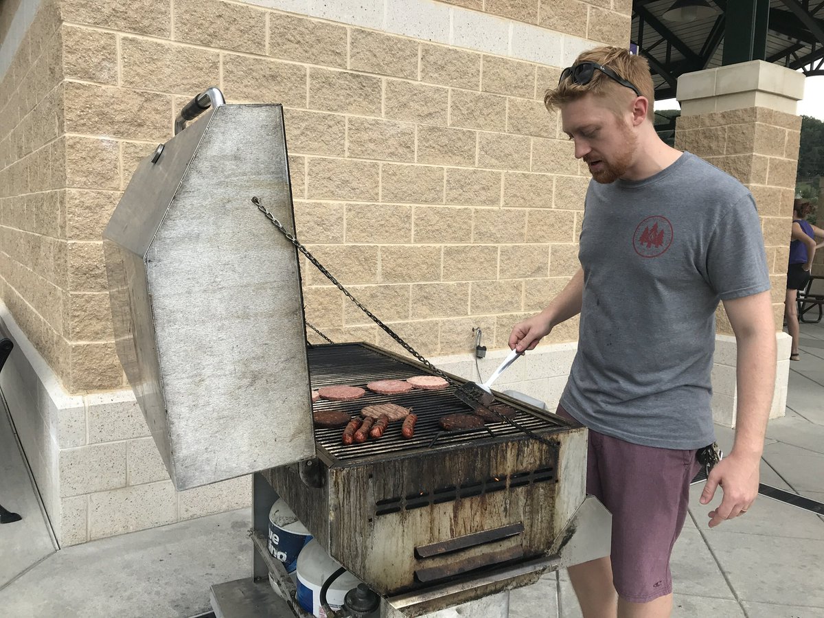 JMUGSA's tweet image. Thanks to everyone who came to our cookout last Friday! Stay tuned for more events like this one