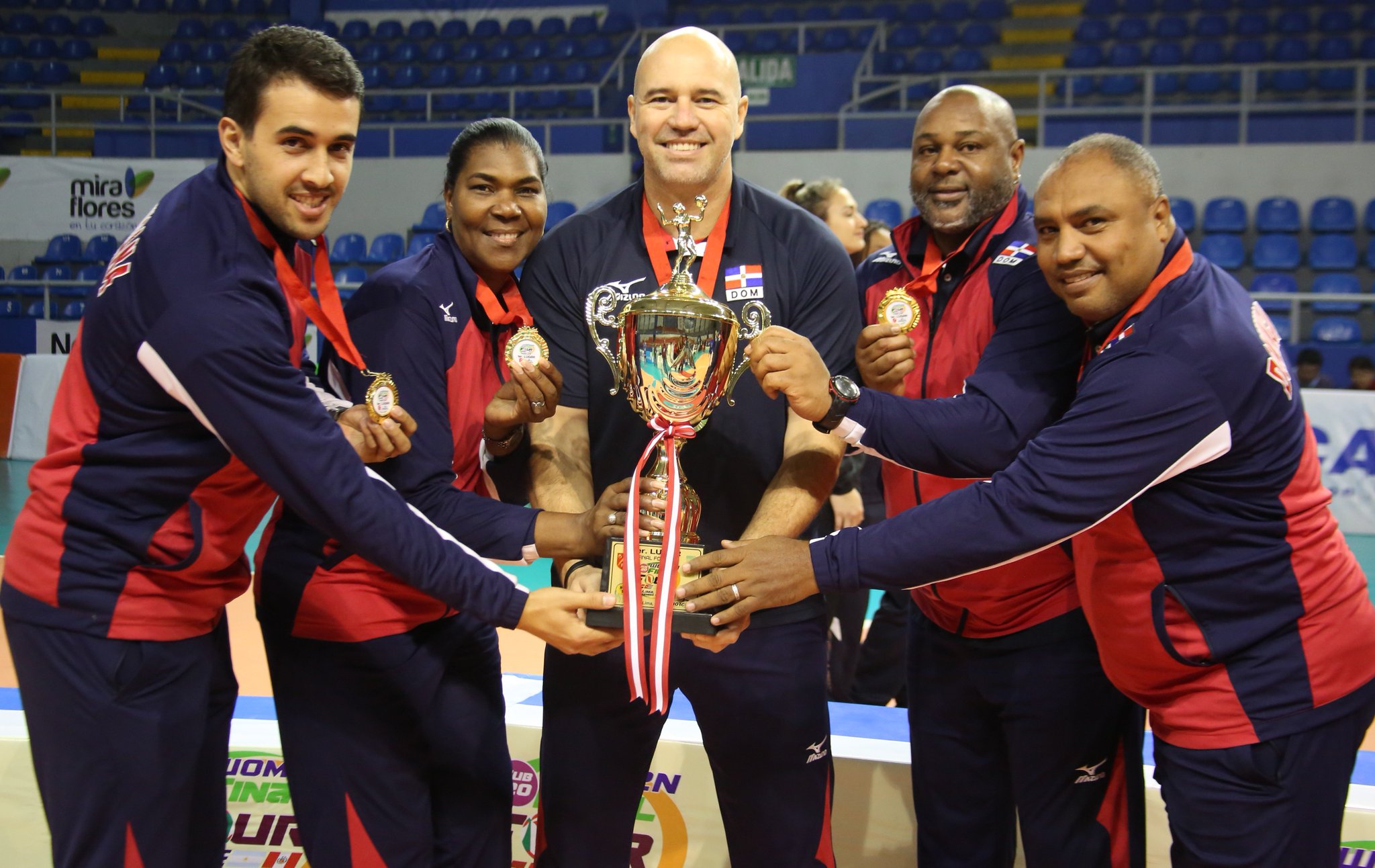 ðŸ‡©ðŸ‡´ðŸ'' #LasReinasDelCaribe ðŸ''ðŸ‡©ðŸ‡´ on Twitter: "Nuestras herederas se coronan CAMPEONAS en esta segunda ...