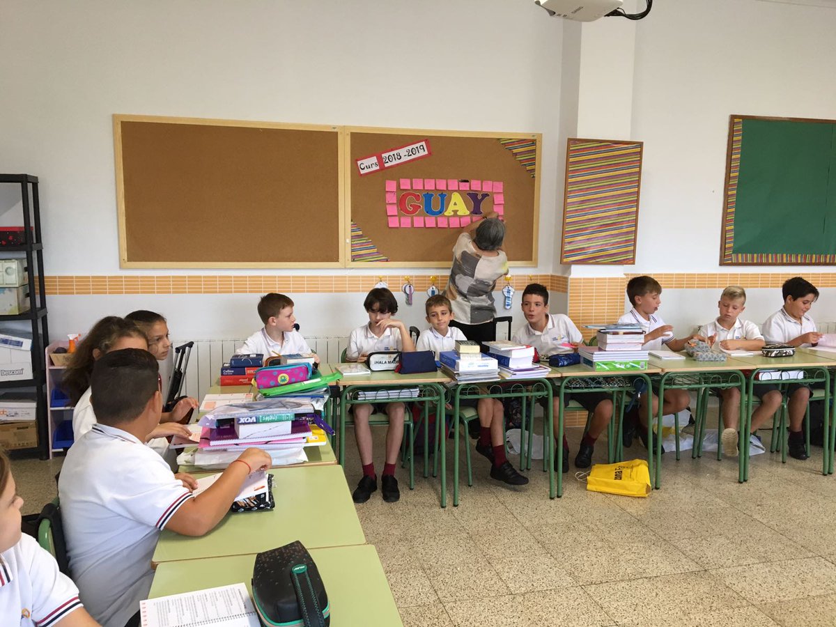 pandascsf's tweet photo. @samarucscsf Primer día en nuestra nueva clase. Bienvenidos, nos espera un curso genial. @cole_sagrada https://t.co/8zIMnQvM8R