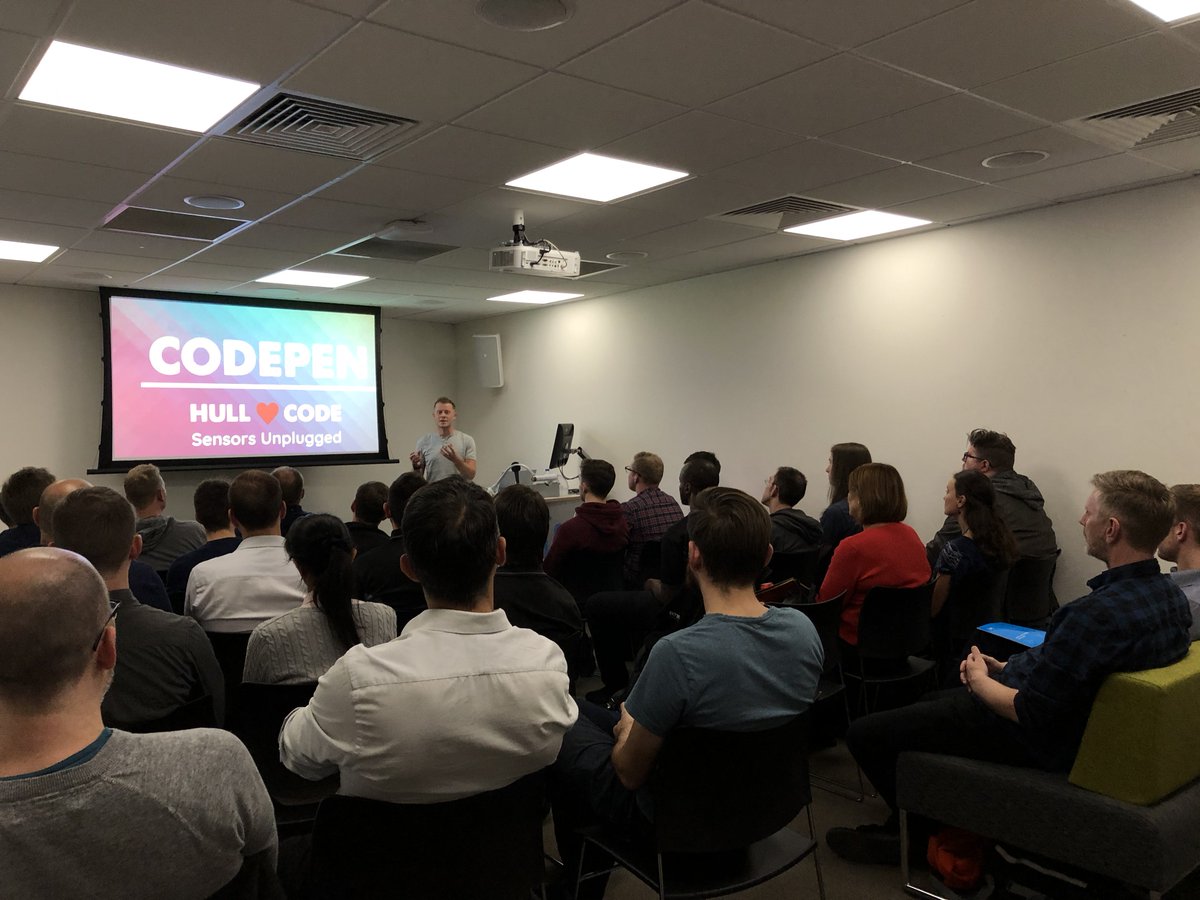 hullstack's tweet image. First up is @darren_crombie from @UpstreamOutcome talking sensors #codepenhull