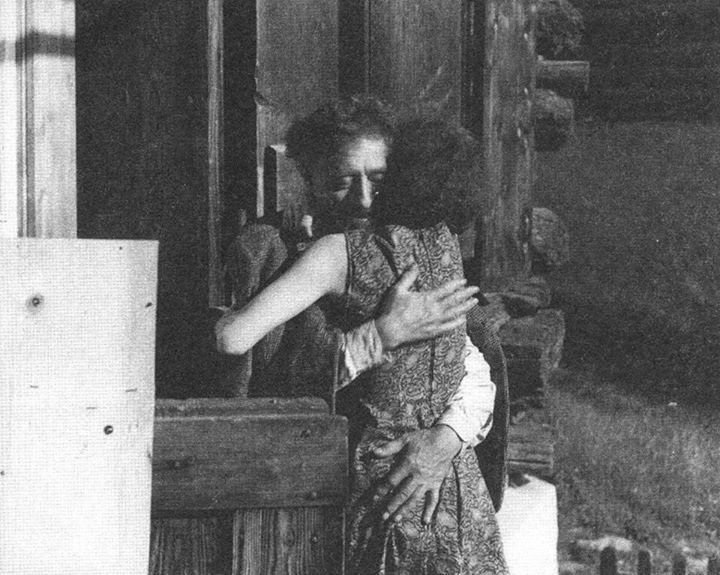 Intornoai50's tweet photo. Henri Cartier-Bresson - Alberto et Annette Giacometti,1940
#MondayHug https://t.co/LzAI5q3xAt