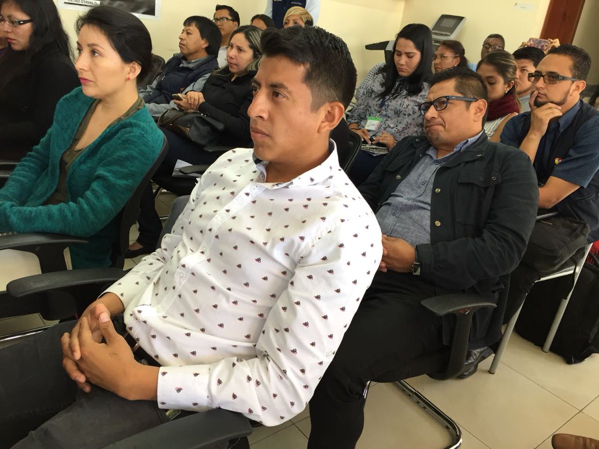 SaludImbabura's tweet photo. #Otavalo | Personal de salud mental de Imbabura, Carchi, Sucumbíos y Esmeraldas paticipan en la jornada de capacitación continúa dentro de las estrategias de promoción y fortalcemiento de conocimientos. Promovemos #SaludParaTodos https://t.co/CI7wISoyoA