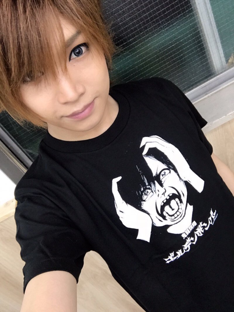 レア 新品 ゴールデンボンバー 金爆 コーチジャケット 楳図かずお 黒 L 樽美酒研二 洗礼Tシャツ Lサイズ 「楳図かずお×ゴールデンボンバー