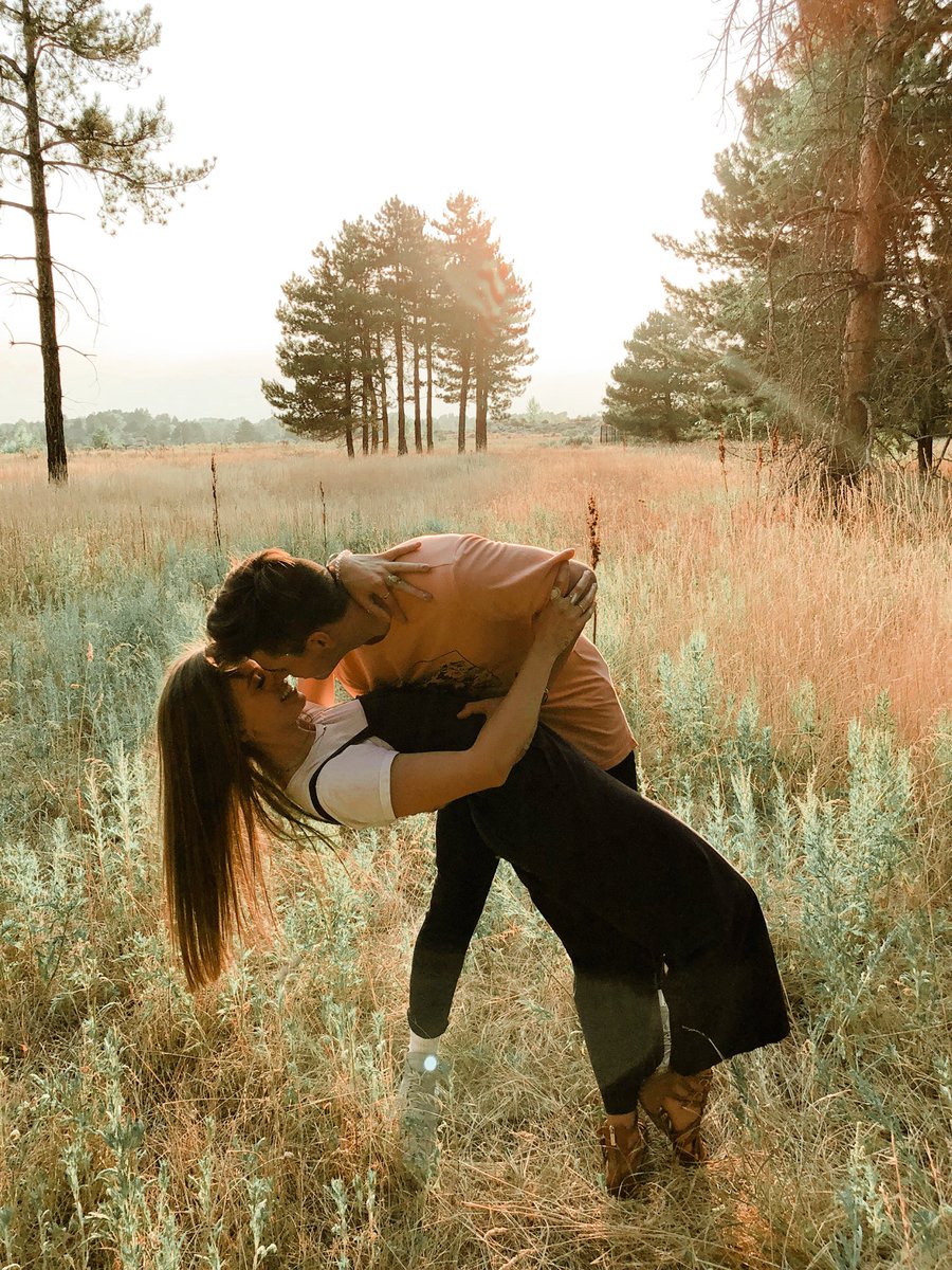 CayRobin's tweet image. you make my heart dance