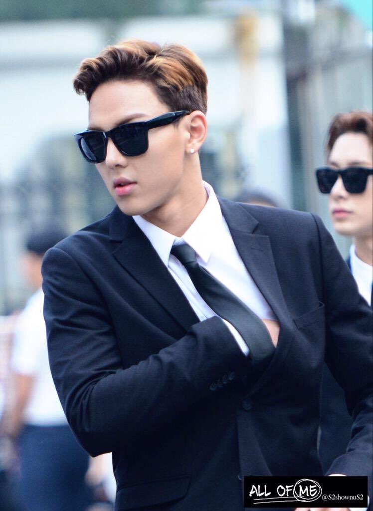 timeto_SN's tweet photo. 150911 )) 뮤직뱅크 출근길

#셔누 #몬스타엑스 #SHOWNU #MONSTA_X https://t.co/6SwlPbD9e6