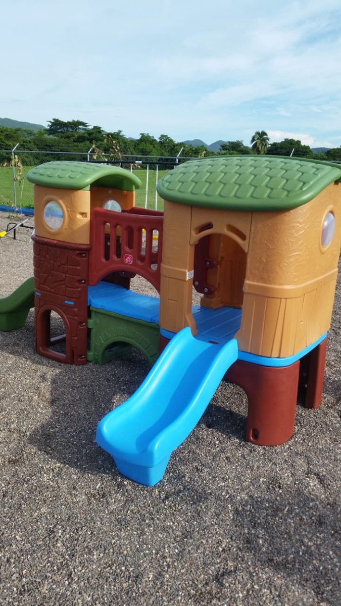 tkmsingh's tweet photo. ππ½ππ½π―π²π―π²π―π² More Photos of work being done at #MiddlesexInfant #StBess Loving the photos being sent to me #12StandardsMatter #PlayMatters https://t.co/AXhd2cESoX