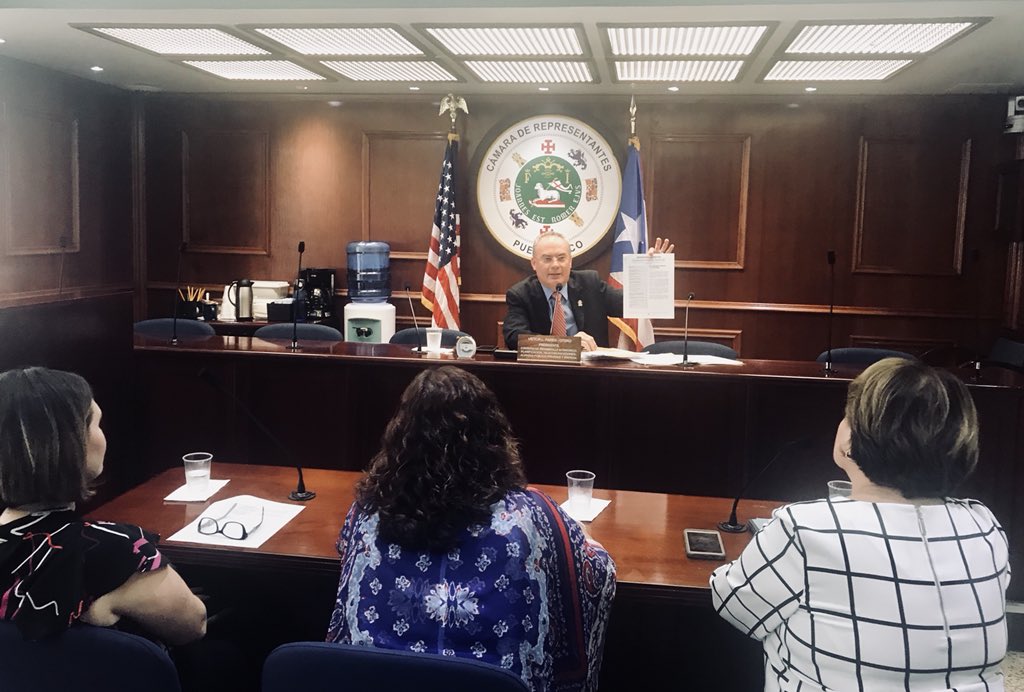 RepVictorPares's tweet photo. Continuamos con vistas públicas sobre el informe del Comité Multisectorial del Reto Demográfico para buscar soluciones de las agencias del Gobierno como parte de la política pública para atender la crisis demográfica en Puerto Rico. #RC64 | Hoy WIC y Depto. de la Familia https://t.co/pG21DHPq3c