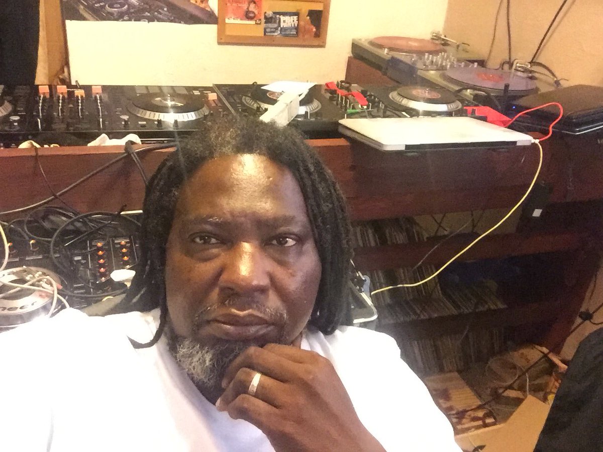 wehotradio1's tweet image. #atwork #putitallinn #wehotradio #alfiggins