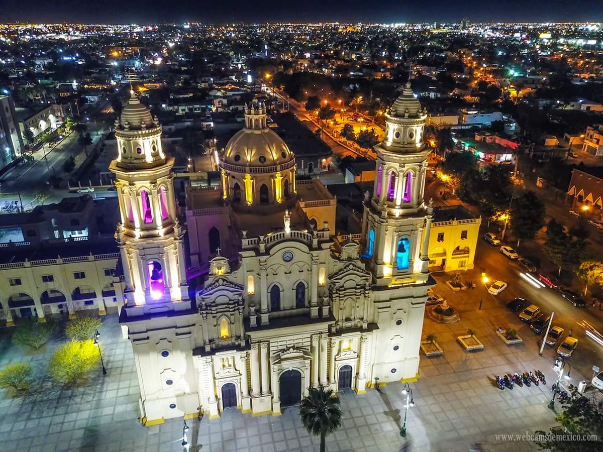 Disfruta del Centro Histórico de Hermosillo.