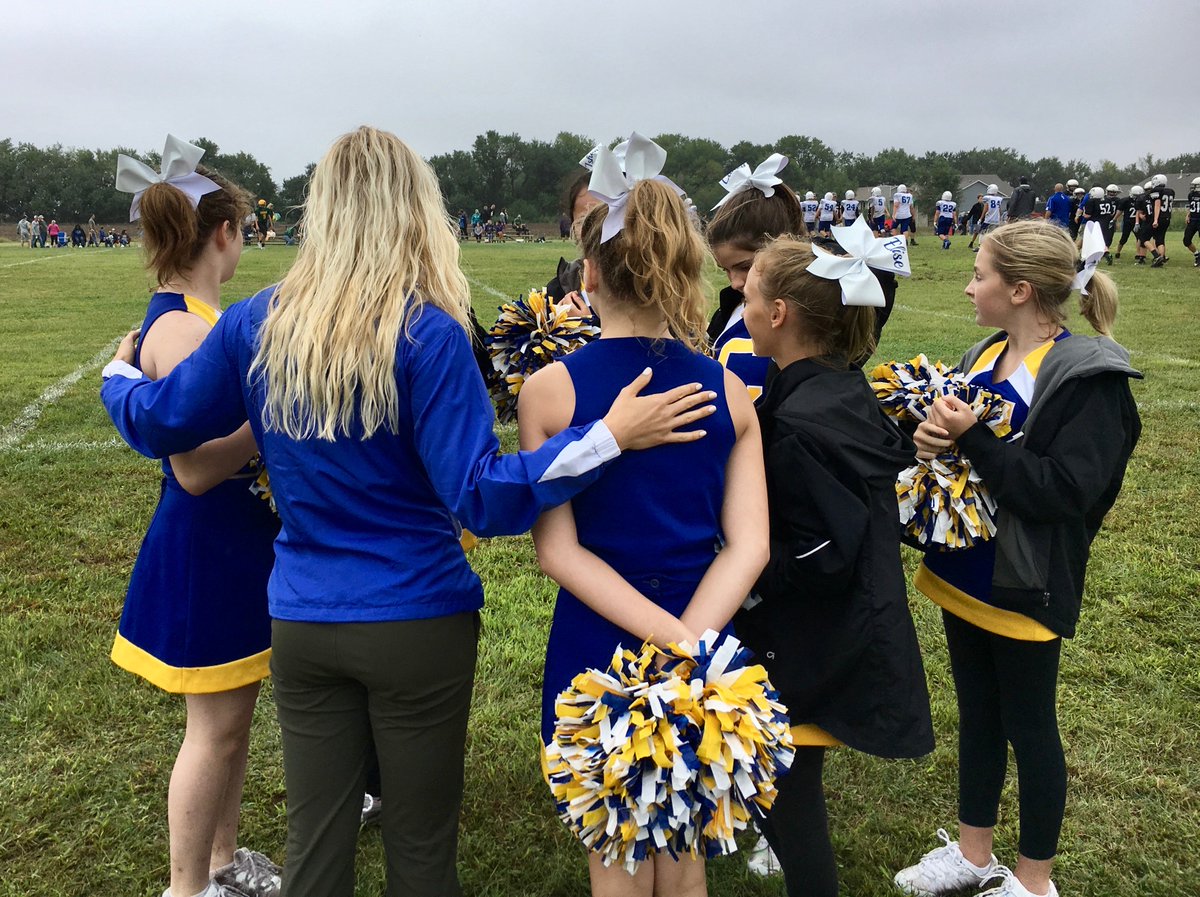 ShariPowers10's tweet photo. Loved watching this Wichita Collegiate School coach who cares so much about her middle school cheerleaders.  She has high expectations and is developing them into strong and disciplined athletes!  @WCSKS https://t.co/A7N6p1qyuT
