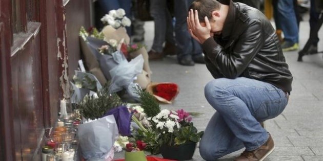 閲覧注意 17年前の今日 2001年9月11日 アメリカ同時多発テロ事件 ハイジャックされた4機の旅客機が世界貿易センタービルなどに突入した Togetter