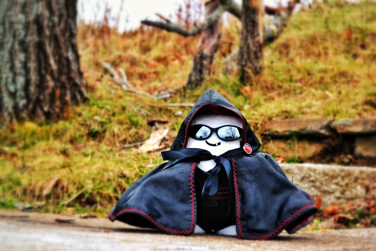 TheMariTimeLord's tweet photo. I was trying to think of something to post, when I remembered I hadn’t posted this yet, so witness the evolution of a #cosplay! It’s like “From Learner to Master.”
#aditheadipose #cosplayer #Sith #Starwars #cosplaygirl #cosplayevolution #DarthAdipem #cosplayersofinstagram https://t.co/u7Q9wCwvjS