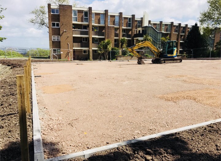 Jordan_Civils's tweet photo. Stunning views at our client Scimitar Homes, Penarth Project.👌🏻We’ve been busy stoning up site today in preparation for tomorrow’s tarmac. 

Aggregate supplied by Stone Supplies @wales_stone. https://t.co/lHjo5D3IUu