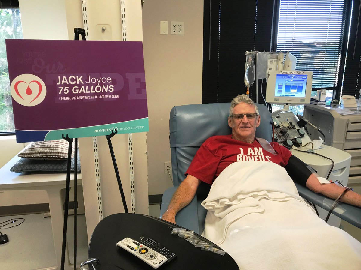 VitalantCO's tweet photo. Congrats and thanks for your continued dedication to saving lives, Jack! We celebrated 75 gallons this morning at our Denver West donation center. His first 600 donations have impacted as many as 1,800 lives. #JustOurType https://t.co/zAfzUw1Y6b