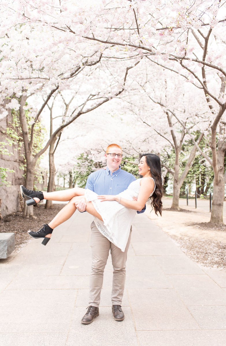 RosiFotography's tweet photo. In 425 more days! ENGAGED COUPLES: Have you picked a venue yet??
#dcweddingphotographer #engaged #engagement #engagementphotos #proposal #weddinginspo #heputaringonit #shesaidyes #weddingplanning #rgbride #rgcouple #waterfrontweddings #rosiguytonphotography #rosiguyton https://t.co/14sKMsFKTB