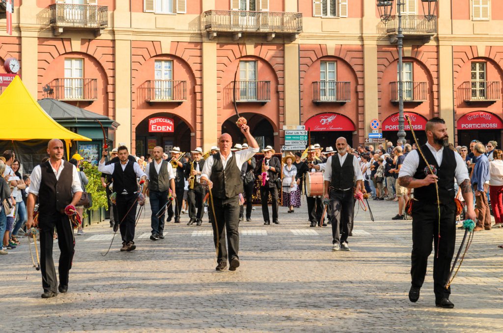 La sfilata del Festival delle Sagre 2018 ‘raccontata’ in oltre 800 scatti! linkasti.it/photogallery-s…