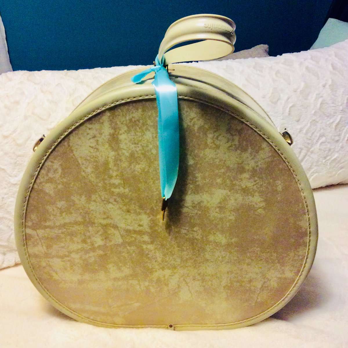 round suitcase hat box