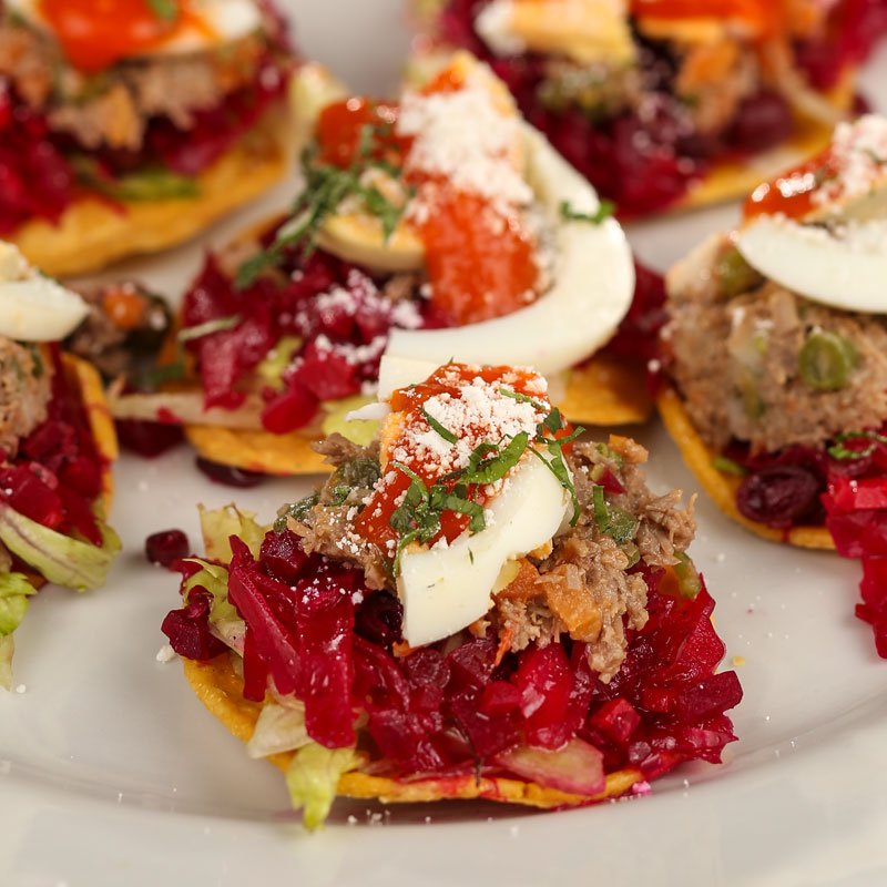 ¡Regresaron los sabores de nuestra Guatemala a San Martín! Ven y disfruta unas deliciosas Mini Enchiladitas.